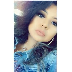 Meet your Posher, Delia